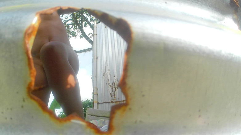 kloyesteicy: Tiga awek di telur luar