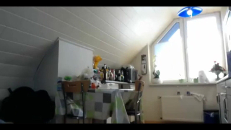 Sexydea: Sexydea la salope se fait baiser devant une webcam en...