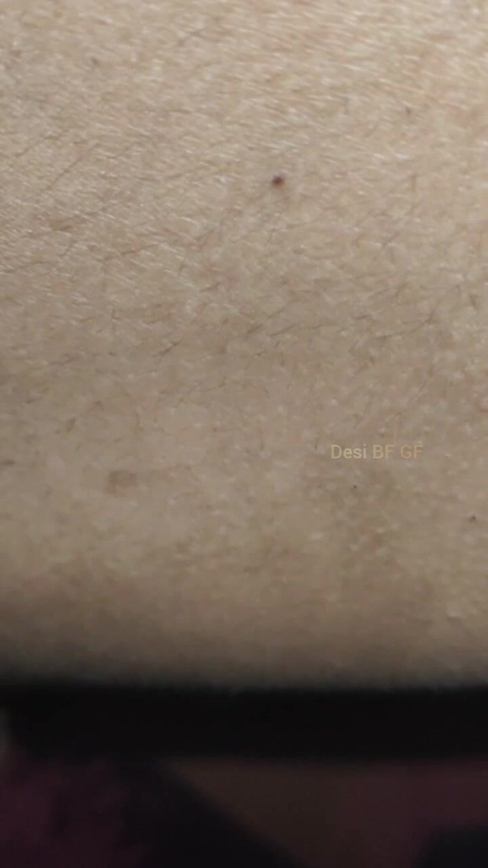 Manoj12015: デシと指でセックスする