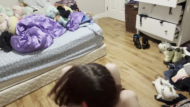 EmoDream1998: Hrajte si v Čůrání na podlaze a prdění