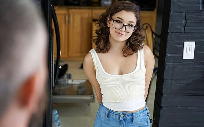 Team Skeet: Une baby-sitter licenciée supplie son patron d’avoir une autre chance,...
