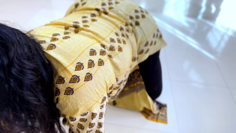 Aria Mia: Desi Stepmom Gets Stuck While Sweeping Under the Bed When...
