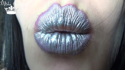 Goddess Misha Goldy: Labios jugosos plateados
