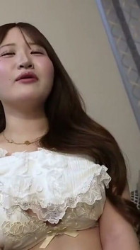 Marshmallow G-cup College Girl Excels at Blowjobs and Titjobs