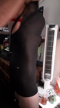 Transvestit Trägt Sexy Kleid