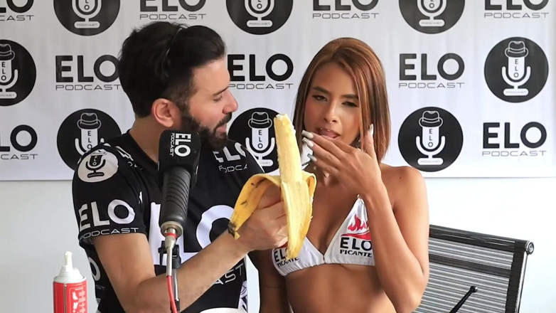 Aishadanver: Aisha Ferrari: Pikantny seks w sypialni z Elo Podcast i...