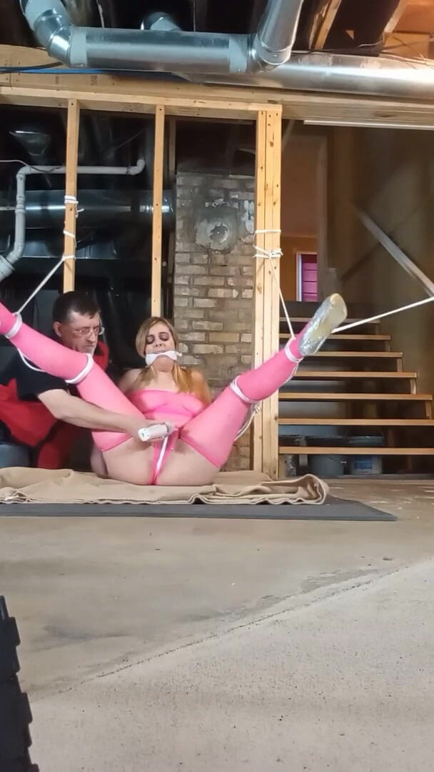 Tropical Lust: BTS esaret çekimi