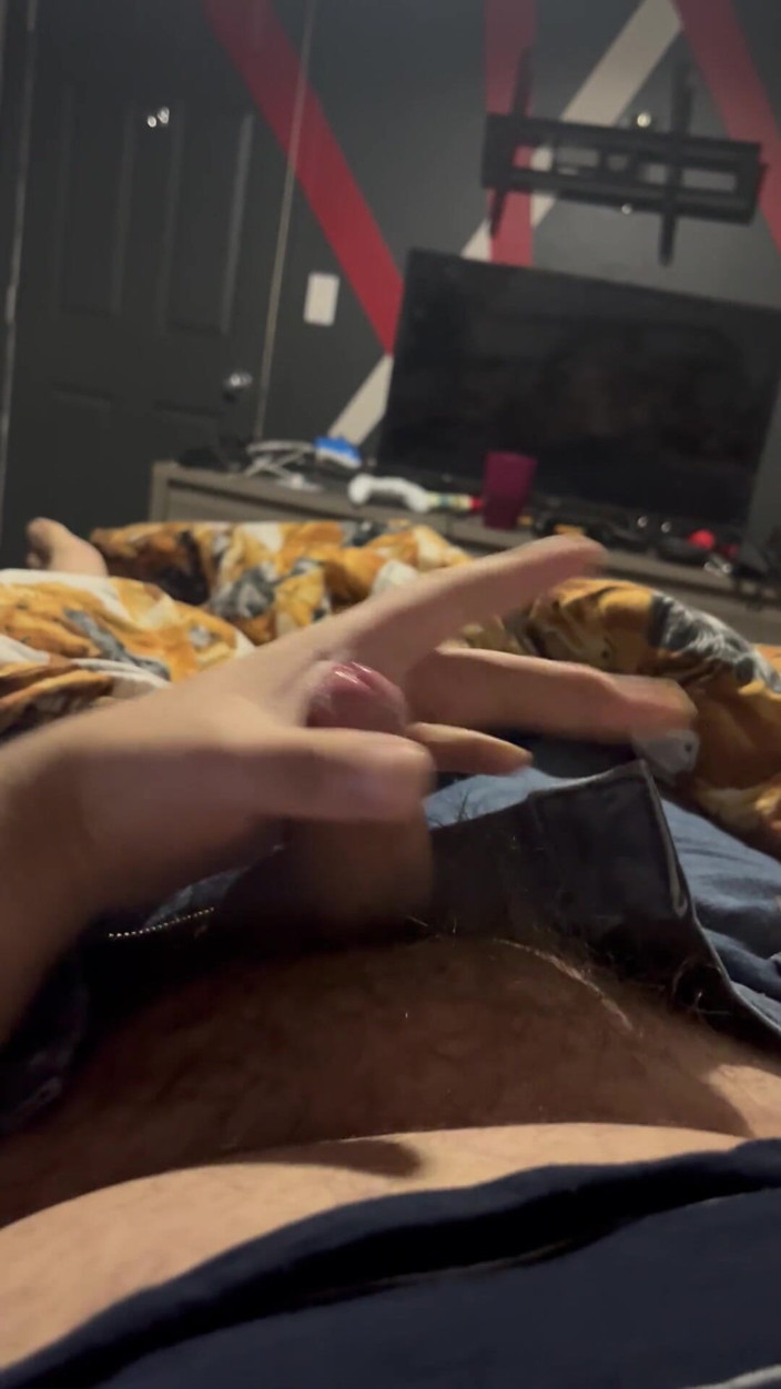 Ninishiwag: Watch Me Jerk off