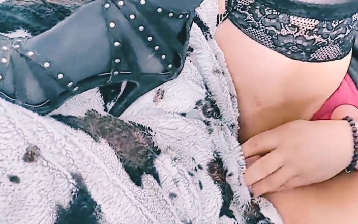 Sofy13: Dos zorras para sodomizar sin restricción