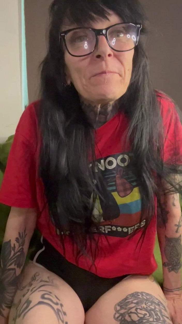 Aewin good girl: Playing with a Variety of Dildo's Until I Come Squirting...