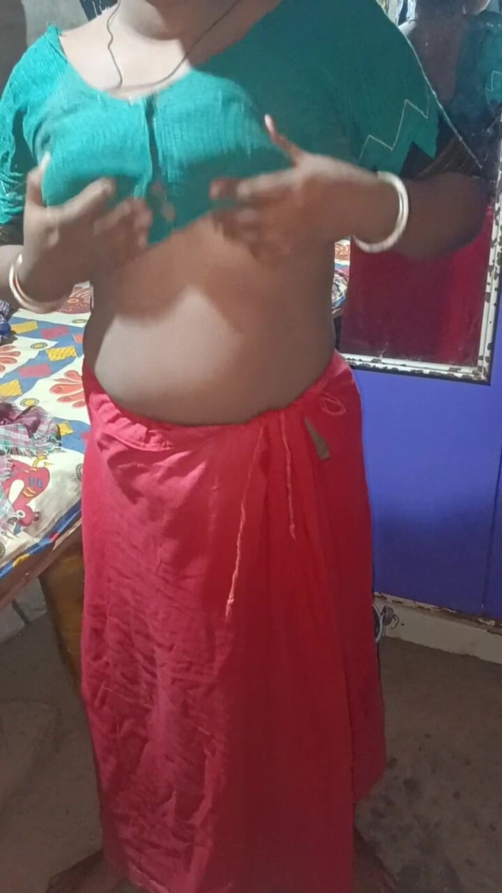 Monika Bhabhi: 如果你想观看嫂子的性爱视频，那就关注