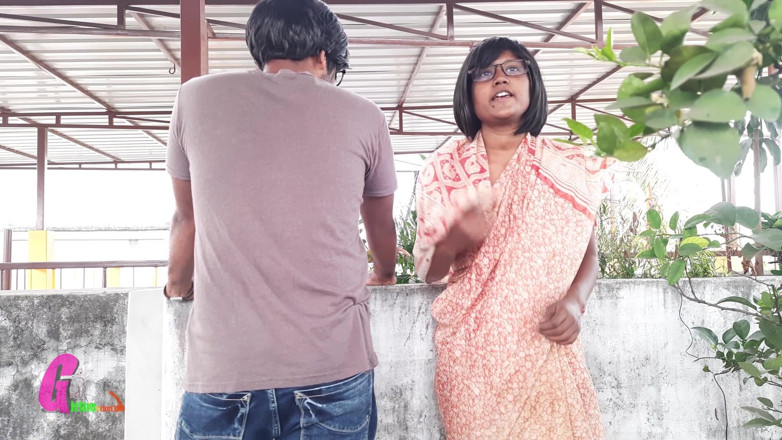 Horny_Bong: Indische perfekte figur, dame auf dem dach, sex - desi chudai...