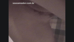 Amateurs videos: Une brune sexy et coquine taquine son copain dans une...
