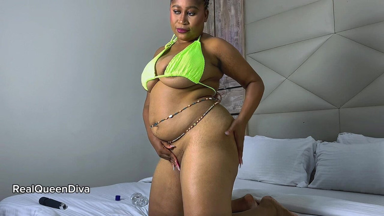 Real Queen Diva: Mastubasi memek solo intens pacar nakal ini