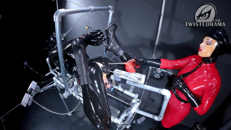 Twistedrama: Hog Tie Machine