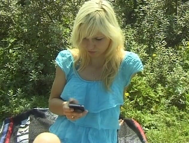 Flash Model Amateurs: Small titted blonde is rubbing her damp bush