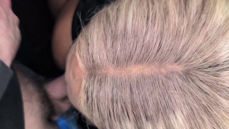 Trans and Co: 在一个放荡俱乐部里和20个男人群交，给这位巴西跨性别荡妇