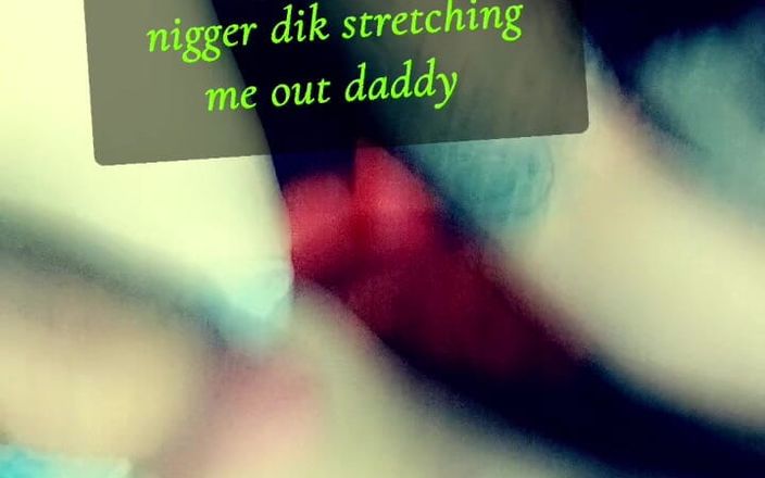 Chikgotadik: Chikgotadik acariciando o papai