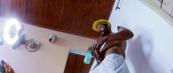 Stink HairyMale: Wetting my Hairy Body