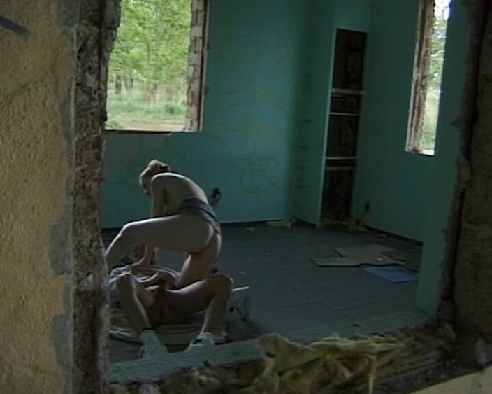 BB Video - Vintage Story: ドイツのアマチュアティーン・アウトドア・ブロンド・アナル犯人#1