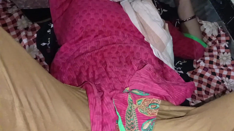 Bhabhi UP: Indianca Bhabhi doar o face
