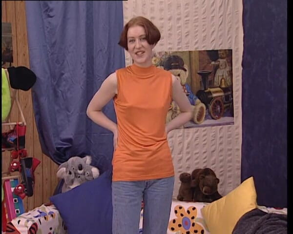 YOUR FIRST PORN: Sonja Ciuccia con ihre Fotze - Sonja gioca con la sua...