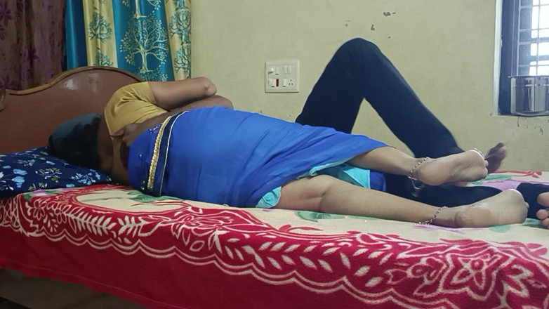 Decent couples: Man &amp; hustru privata romantikstunder med Telugu