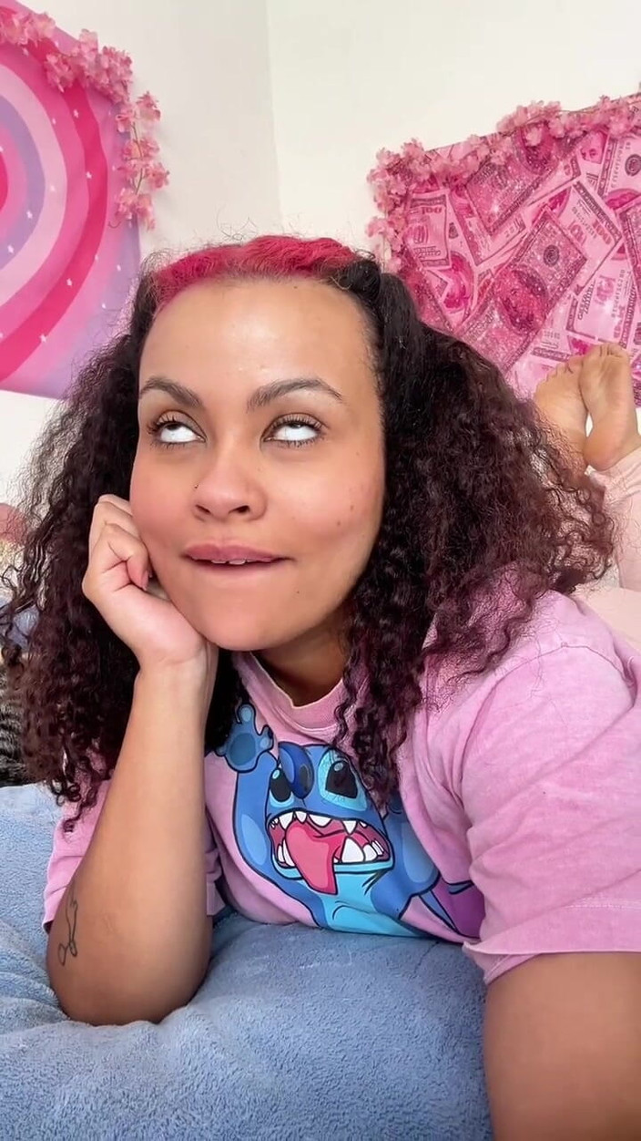 Cutiepiie Chubby: Kompilasi kentut awek comel kentut kuat dengan Reaksi Muka Goofy...