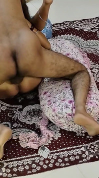 Última parte de los juegos previos de mujeres sexy follando chupando sus tetas calientes en el pezón