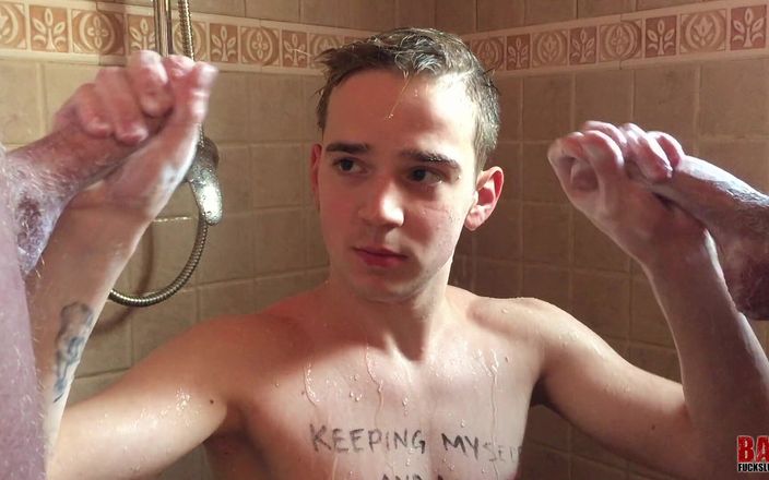 Lust For Boys: Yarak emen köle çocuk dölleniyor