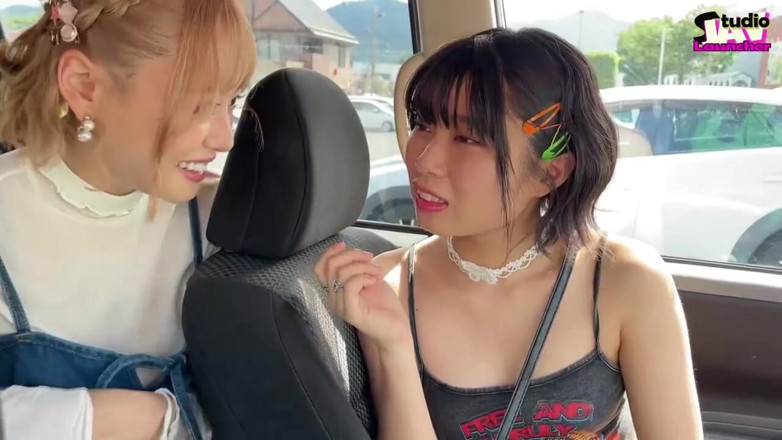 Studio JAV Launcher: Si blonde dan si cantik berambut gelap berkongsi ghairah liar...