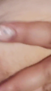 La bbw gioca da sola con il seno
