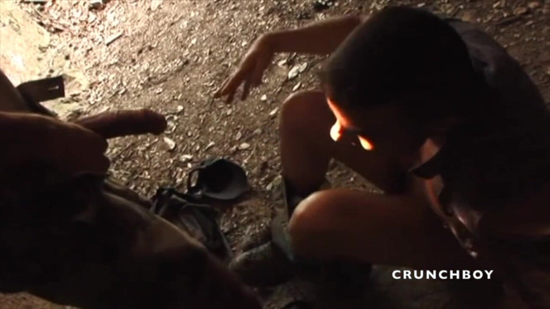 Crunch Boy: Мускулистий латиноамериканець трахається в парку ексгібіціонів