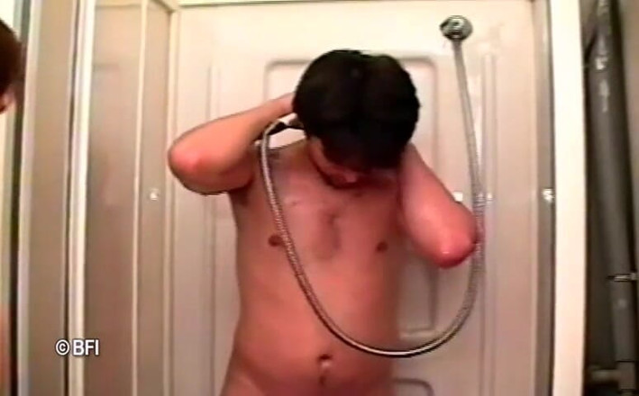 Bad Boys bedroom stories: tukang baiki rosak.