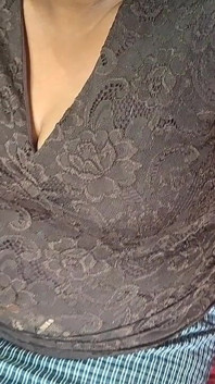 La donna delle pulizie arrapata lady da letto è così sexy