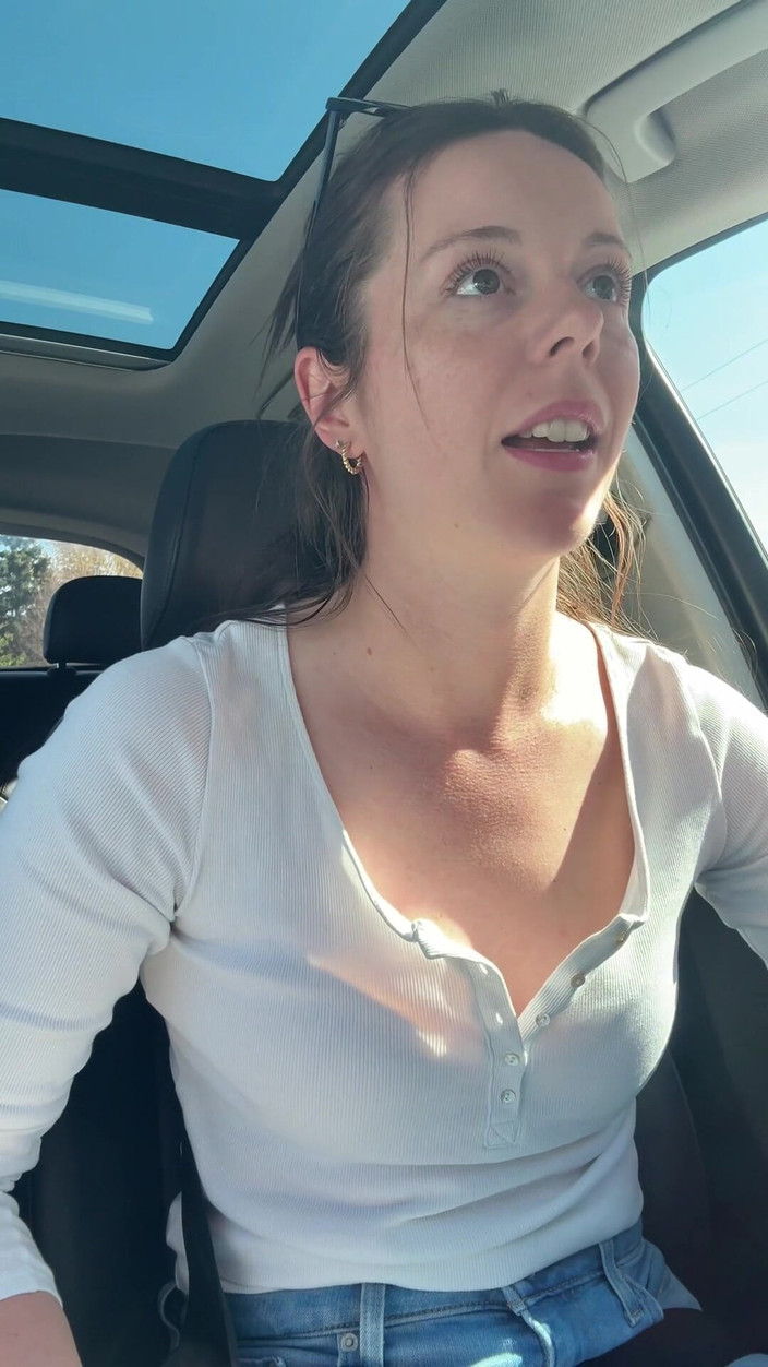 Nadia Foxx: Sporcarsi all'autolavaggio