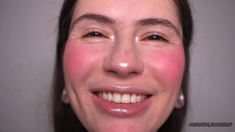 Rarible Diamond: Asmr ist ein braves Mädchen