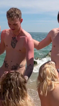 Spanish Bisexual Beach Part 1 - Letsgobi