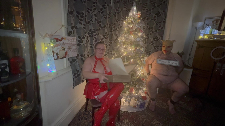 Aaexperiencesltd: Kisah Natal Nyonya Kinkmas dengan Piggy Si Iblis.