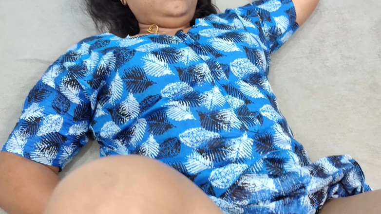 Vaigavarun45: Madrastra y hijastro follan caliente mientras esposa no está en...