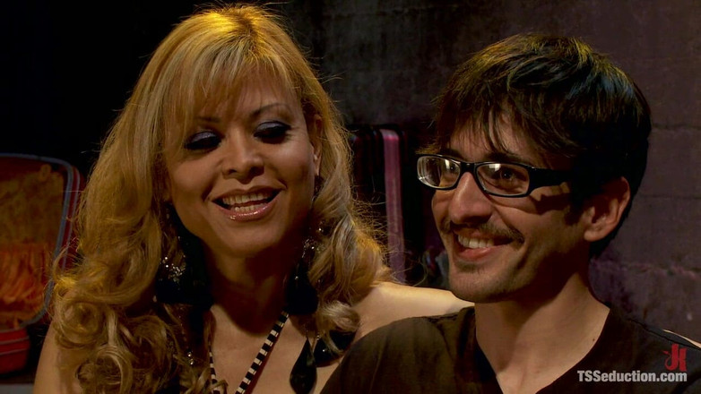 TS Seduction by Kink: Johanna B. a Cougar in a Boy Band