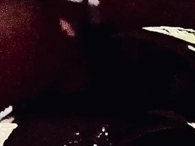Casual Pee Waiting for My Delivery Food (I love to piss everywhere for you)