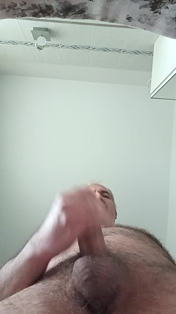 Setesesso7: Tutorial para un agradable masaje de pene con un flujo...