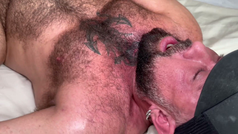 Beau Grinsell: Two Hairy Muscle Daddies Get Sweaty Down Under in Madrid