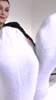 오르가즘까지 긴 흰색 양말을 스니핑, POV, JOI, 레이디 빅토리아 발렌테