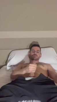 Xiscoxx Relaxing in Bed