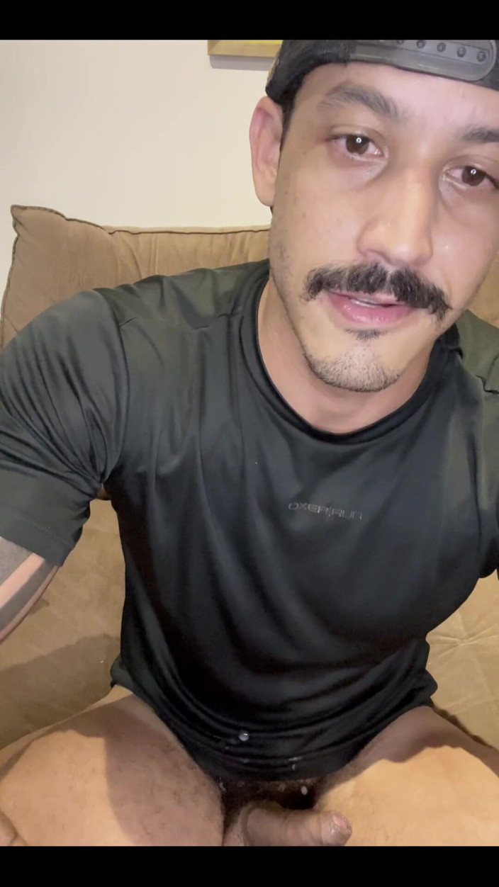 Pedro Surf: Sunday, Black T-shirt Covered of Cum!