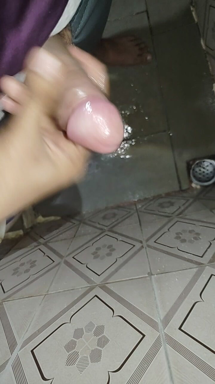Aakashu09: Sesso in bagno