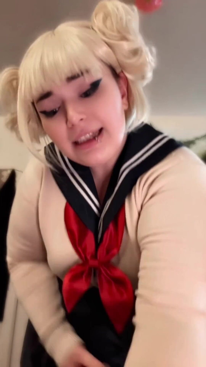 LexxiBakk: Zneužitá Futa Cosplayerem