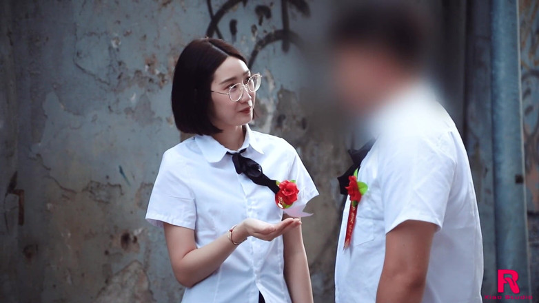 Asian Milfs n Teens: La brava studentessa cinese del college è andata male - Perv milfs...
